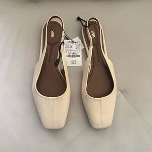 Zara Women's Cream Flats